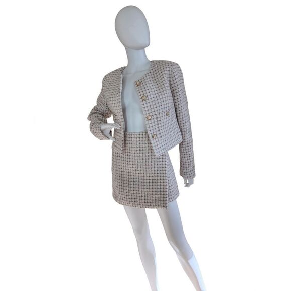 House of Harlow - Picture 6 of 17